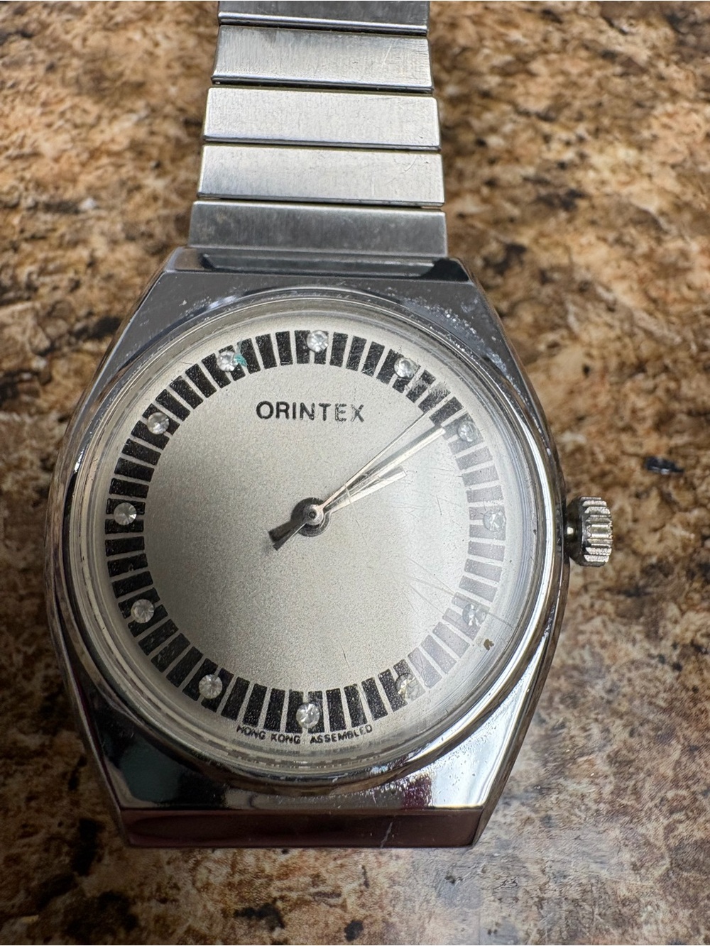 Vintage Orintex Hong Kong Assembled Men’s Dress Watch Stretch Band Retro Mod